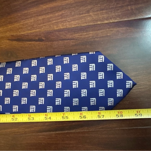 NY GIANTS Navy and White Logo Tie - Picture 10 of 10